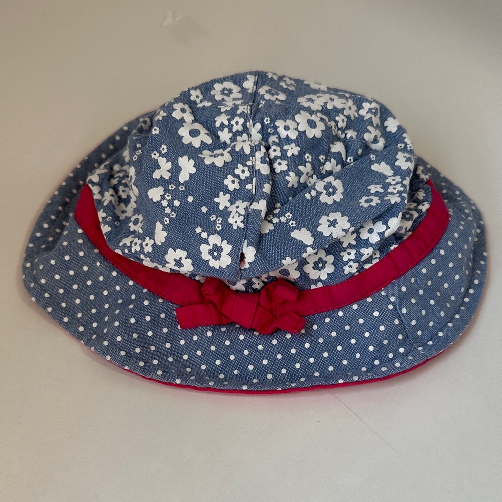 Blue and white Polka dot floral sunhat size 12-24 months bow detail